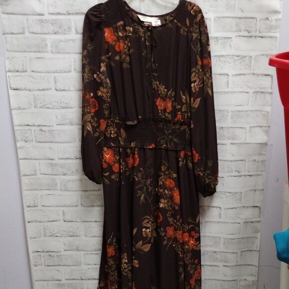 H&m dress  - Picture 1 of 4